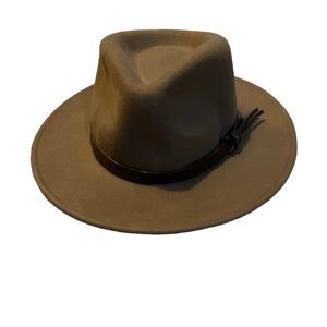 Minnetonka Weekender 100% wool hat